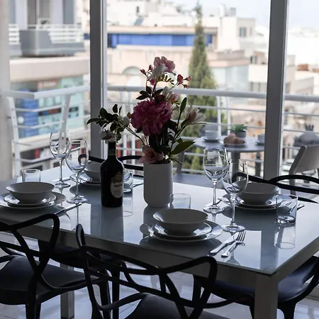 דירה The Pinnacle 3 - 2bed W Indoor Jacuzzi! By Homely