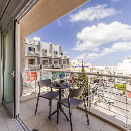 The Pinnacle 3 - 2bed W Indoor Jacuzzi! By Homely Apartment