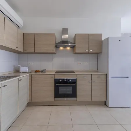 דירה The Pinnacle 3 - 2bed W Indoor Jacuzzi! By Homely *