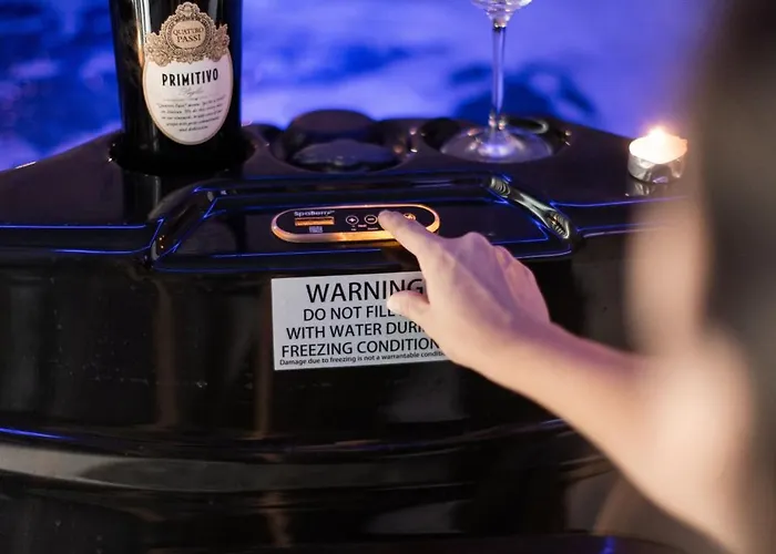 아파트 The Pinnacle 3 - 2bed W Indoor Jacuzzi! By Homely *